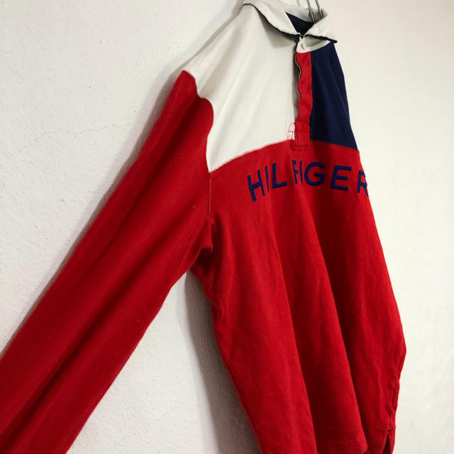 TOMMY HILFIGER(トミーヒルフィガー)の古着 トミーヒルフィガー 刺繍 ビッグロゴ ロンT Lメンズ　ビックシルエット メンズのトップス(Tシャツ/カットソー(七分/長袖))の商品写真