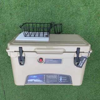 赤バルブ　アイスランドクーラーボックス 45QT ICELAND cooler