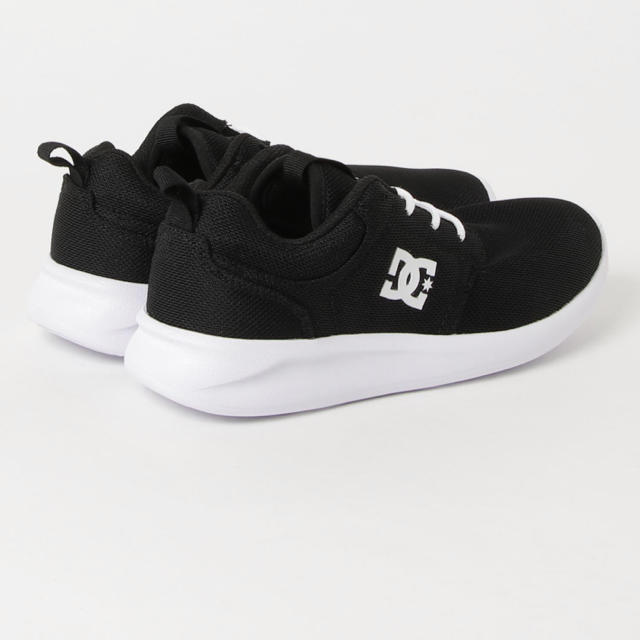 DC SHOE(ディーシーシュー)の新品 未使用 タグ付き DC SHOE スニーカー 23cm 23.5cm 黒 レディースの靴/シューズ(スニーカー)の商品写真