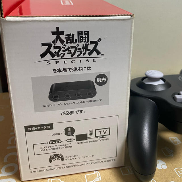 任天堂(ニンテンドウ)の新品同様⭐️ニンテンドーゲームキューブコントローラ　スマブラブラック エンタメ/ホビーのゲームソフト/ゲーム機本体(家庭用ゲーム機本体)の商品写真