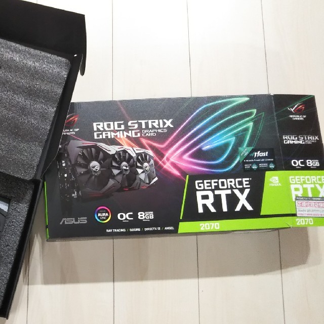 ASUS(エイスース)のASUS ROG STRIX RTX2070 8G  スマホ/家電/カメラのPC/タブレット(PC周辺機器)の商品写真