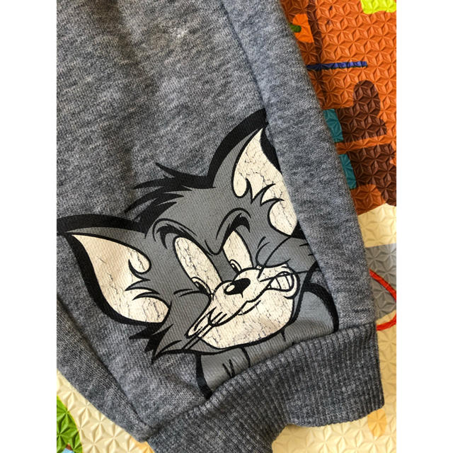 PUMA(プーマ)のプーマ　トムとジェリー　スエットパンツ キッズ/ベビー/マタニティのキッズ服男の子用(90cm~)(パンツ/スパッツ)の商品写真