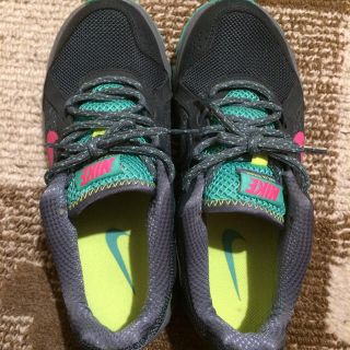 ナイキ(NIKE)のスニーカー(スニーカー)