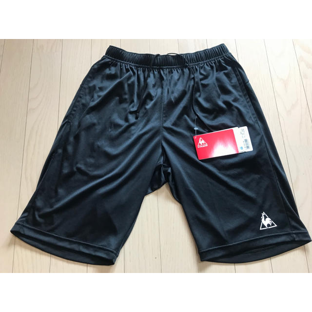 le coq sportif(ルコックスポルティフ)のルコック　ハーフパンツ　ブラック　Mサイズ　新品 メンズのパンツ(ショートパンツ)の商品写真