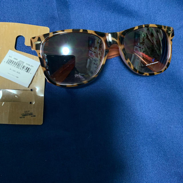 American Eagle(アメリカンイーグル)の✴︎アメリカンイーグル　サングラス　オレンジ系✴︎ レディースのファッション小物(サングラス/メガネ)の商品写真