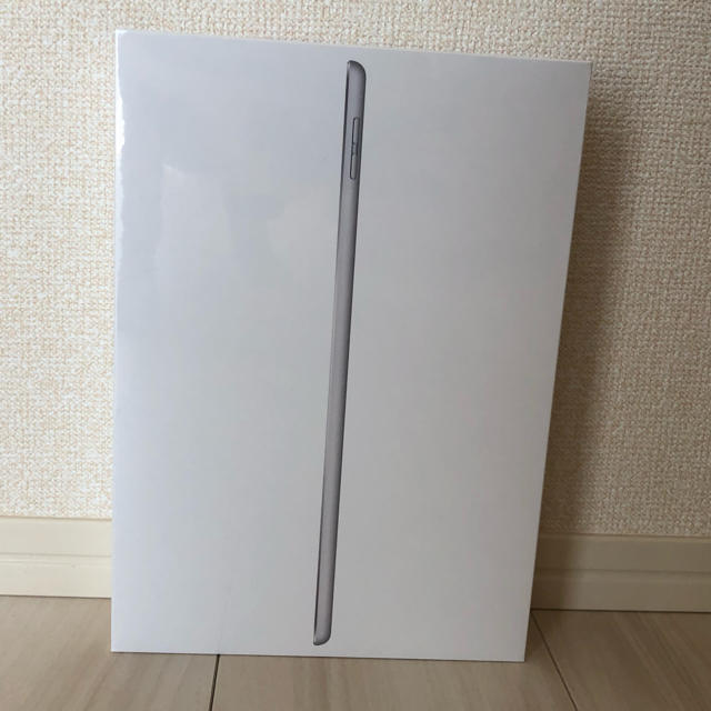 【新品未使用】iPad 10.2インチ 128GB MW782J/A シルバー