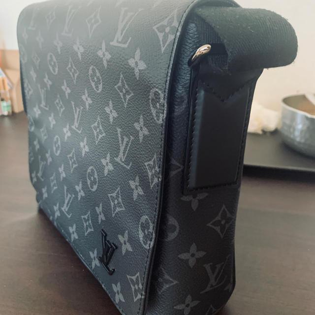 プレゼントを選ぼう! LOUIS VUITTON - LOUIS VUITTON ディストリクト