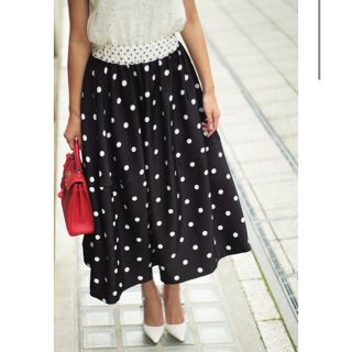 チェスティ(Chesty)のakiki POLKA DOTS SKIRT black (ロングスカート)