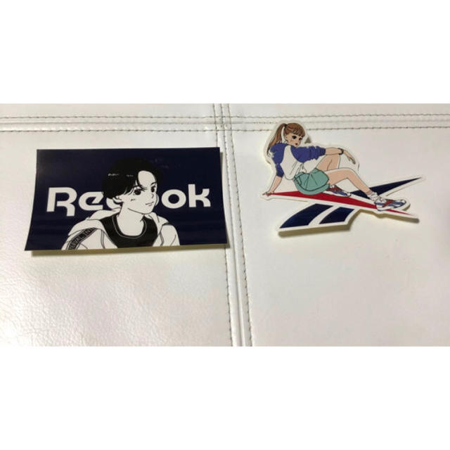 Reebok(リーボック)の非売品✨Reebok ステッカー レア 2枚セット エンタメ/ホビーのコレクション(ノベルティグッズ)の商品写真