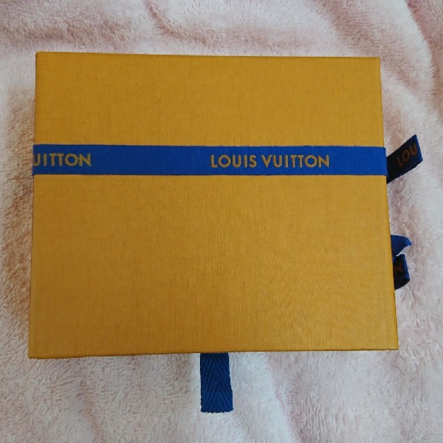 LOUIS VUITTON(ルイヴィトン)のルイヴィトン box レディースのバッグ(ショップ袋)の商品写真