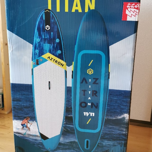 新品 AZTRON TITAN SUP インフレータブル 2020年版 スポーツ/アウトドアのスポーツ/アウトドア その他(マリン/スイミング)の商品写真