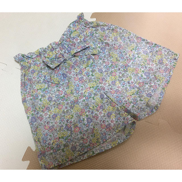 motherways(マザウェイズ)のキッズ 130 ショートパンツ 花柄☆ キッズ/ベビー/マタニティのキッズ服女の子用(90cm~)(パンツ/スパッツ)の商品写真