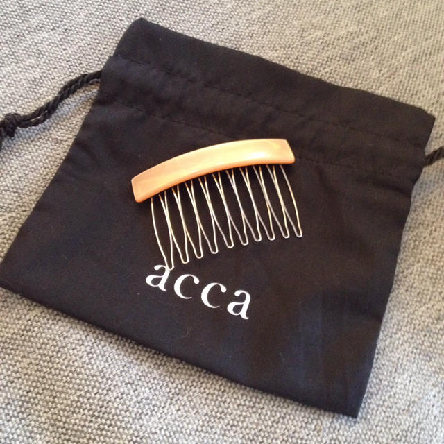 acca(アッカ)の美品 acca コーム レディースのヘアアクセサリー(その他)の商品写真