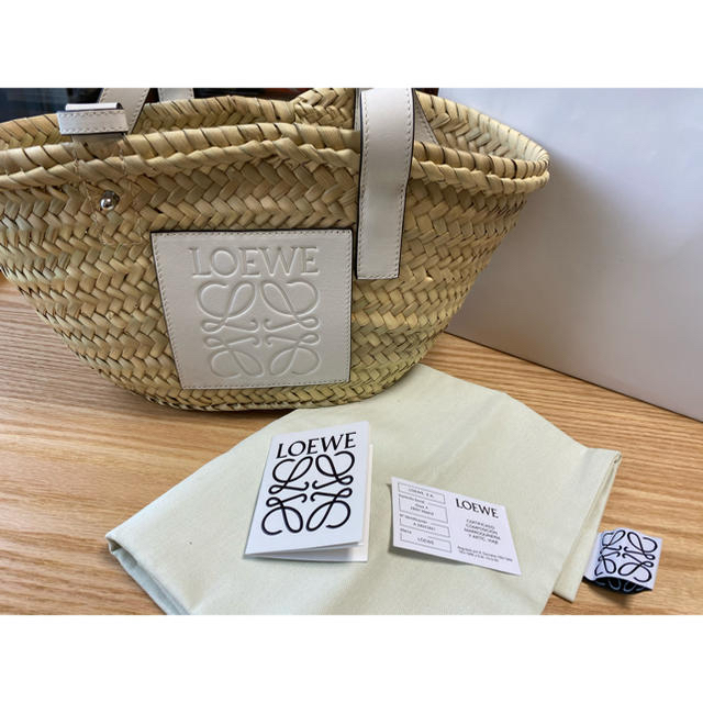 新作★LOEWE(ロエべ)　Basket  Bag  かごバッグ　スモール