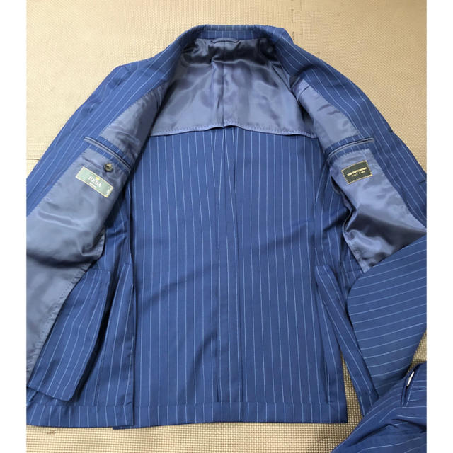 THE SUIT COMPANY(スーツカンパニー)のスーツカンパニー　ネイビーストライプスーツ　REDA メンズのスーツ(セットアップ)の商品写真