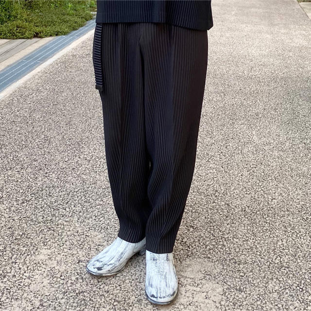 PLEATS PLEASE ISSEY MIYAKE(プリーツプリーズイッセイミヤケ)のhomme pleatsイッセイミヤケ　ロック2 メンズのパンツ(スラックス)の商品写真