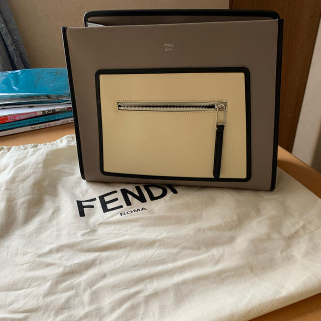 専用　FENDI ラナウェイ　ショルダーバッグ