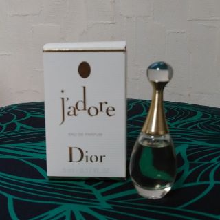 クリスチャンディオール(Christian Dior)のDior jadore 5ml(香水(女性用))