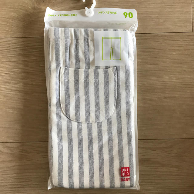 UNIQLO(ユニクロ)のユニクロ　新品レギンス7分丈 キッズ/ベビー/マタニティのキッズ服女の子用(90cm~)(パンツ/スパッツ)の商品写真