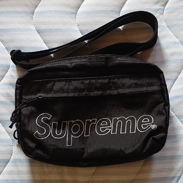 Supreme(シュプリーム)のsupreme 2018fw shoulder bag メンズのバッグ(ショルダーバッグ)の商品写真