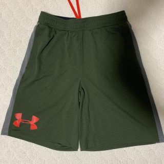 アンダーアーマー(UNDER ARMOUR)のアンダーアーマー  ハーフパンツ　M (ショートパンツ)