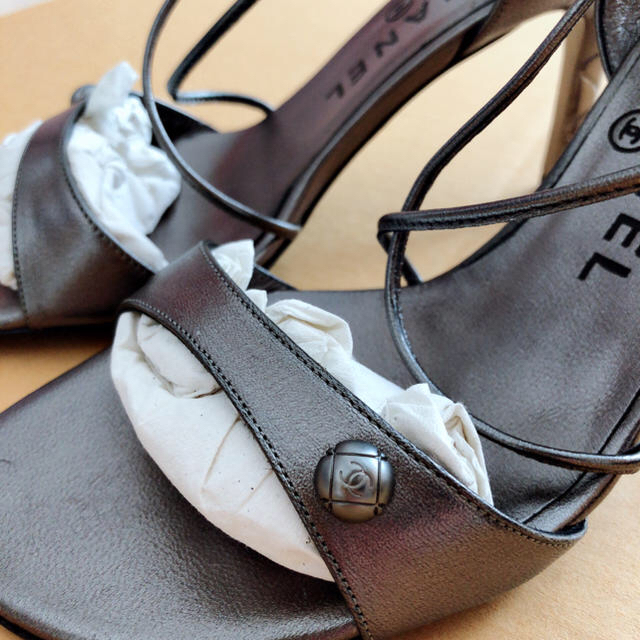 CHANEL(シャネル)のシャネルCHANEL 新品  サンダル　ミュール レディースの靴/シューズ(サンダル)の商品写真