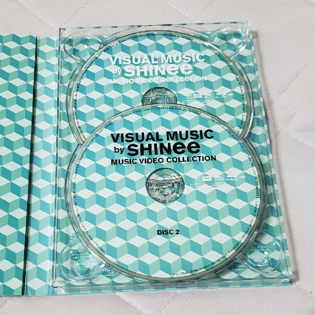 SHINee(シャイニー)のSHINee　DVD2枚組 エンタメ/ホビーのDVD/ブルーレイ(ミュージック)の商品写真