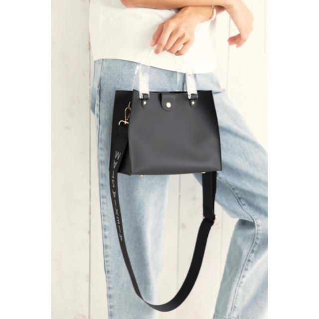 Clear Handle Logo Shoulder Bag Black