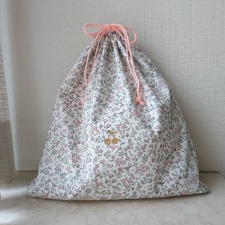 こんぺいとう様専用☆リバティMeadow Tails 使用☆大きめの巾着袋(外出用品)