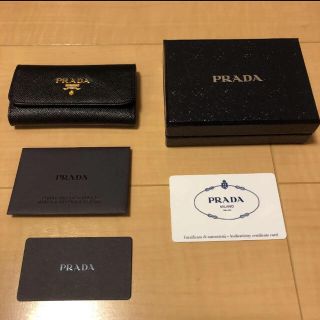 プラダ(PRADA)の【新品未使用】PRADA キーケース　サフィアーノ(キーケース)