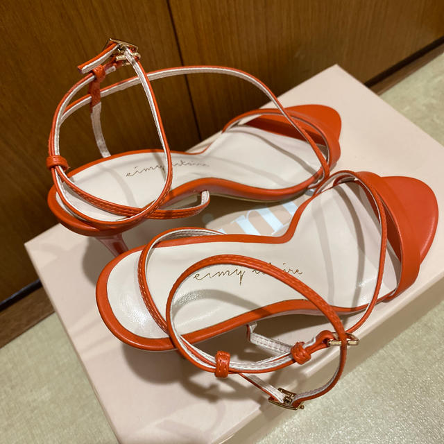 eimy istoire(エイミーイストワール)のオレンジ サンダル レディースの靴/シューズ(サンダル)の商品写真