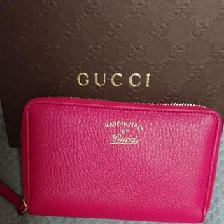 グッチ(Gucci)のGUCCI スゥイングレザーラウンドジップ　未使用(財布)