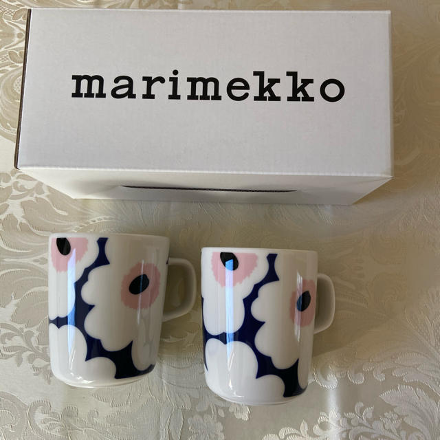 【限定品送料無料】マリメッコ  フィンエアー　ウニッコ　機内販売　ペアマグカップ