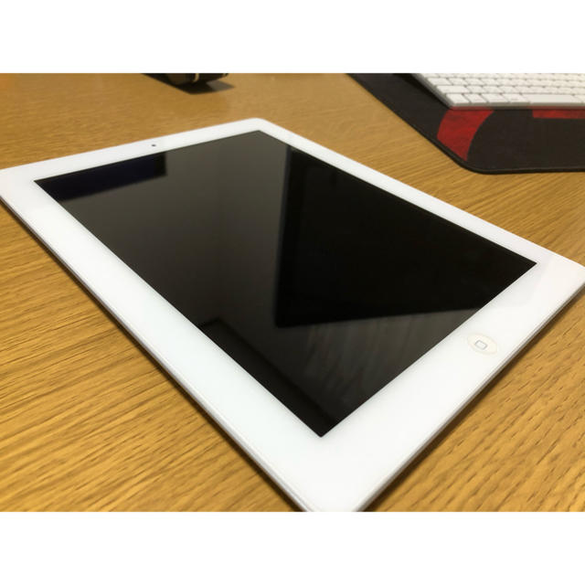 iPad(アイパッド)のipad 3 16GB wifiモデル　美品　完動品 スマホ/家電/カメラのPC/タブレット(タブレット)の商品写真