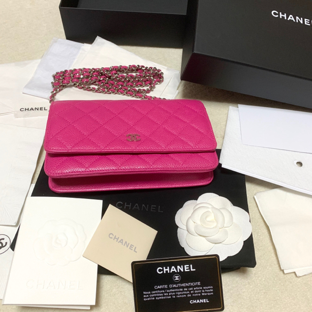 Chanel Chanel チェーンウォレット ピンク色 キャビアスキン 長財布の通販 By シャネルならラクマ