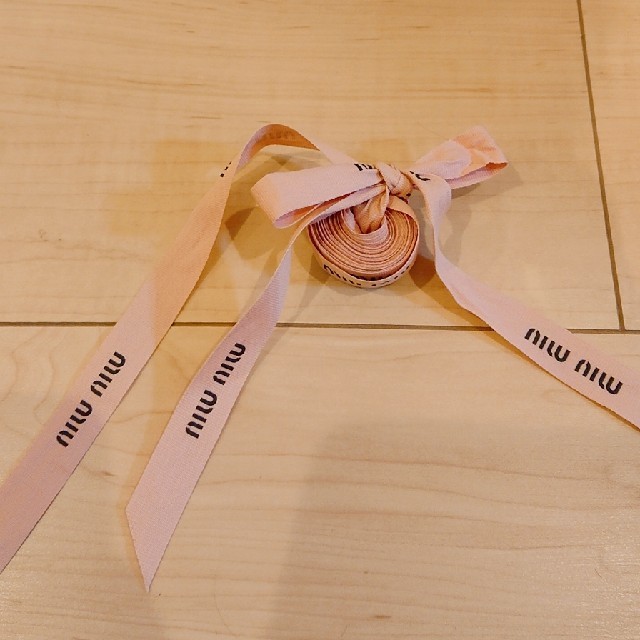 miumiu(ミュウミュウ)のMIUMIU リボン ハンドメイドの素材/材料(生地/糸)の商品写真