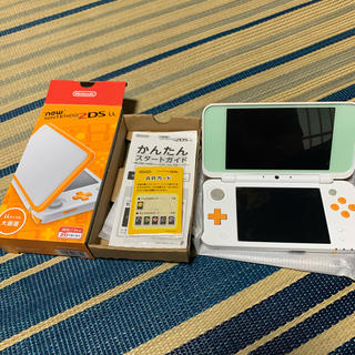 ニンテンドー2DS(ニンテンドー2DS)の2DS LL 美品  オレンジ×ホワイト(携帯用ゲーム機本体)