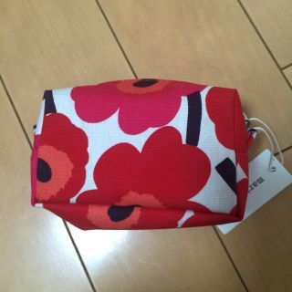 マリメッコ(marimekko)のマリメッコ☆新品タグ付き☆ウニッコポーチ(ポーチ)