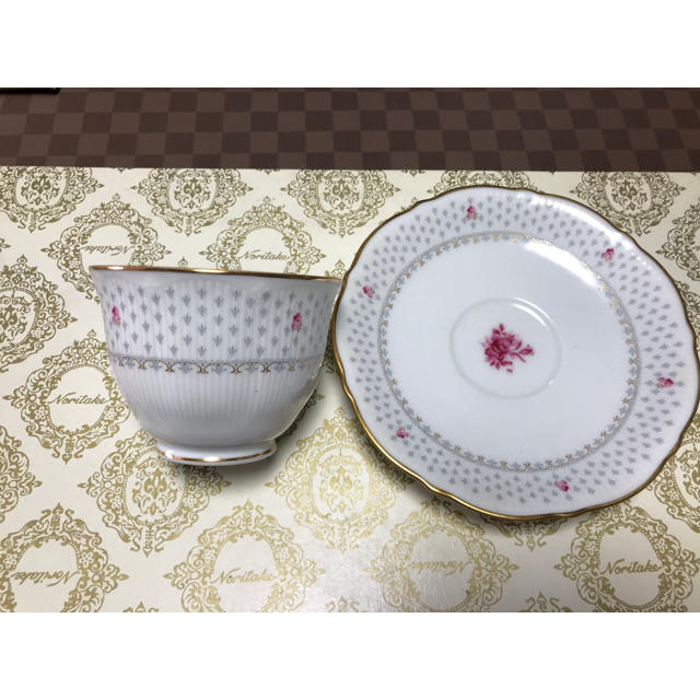 Noritake(ノリタケ)の【アンティーク】ノリタケ　カップ&ソーサー　6客セット　ティーカップ インテリア/住まい/日用品のキッチン/食器(食器)の商品写真