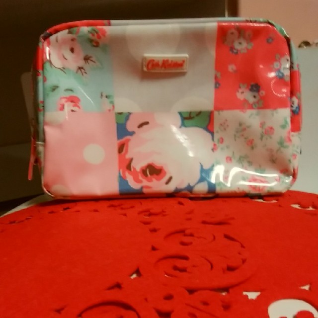 Cath Kidston(キャスキッドソン)のまりん様専用❤キャスキッドソンプリントポーチ👝スカート レディースのファッション小物(ポーチ)の商品写真