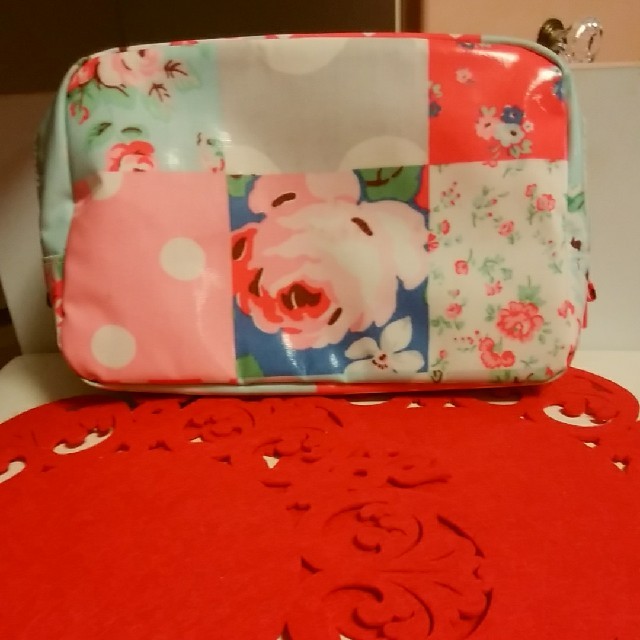 Cath Kidston(キャスキッドソン)のまりん様専用❤キャスキッドソンプリントポーチ👝スカート レディースのファッション小物(ポーチ)の商品写真