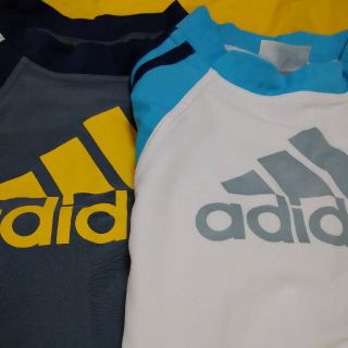 アディダス(adidas)のみなと様専用  キッズ水着                  ラッシュガード２枚(水着)