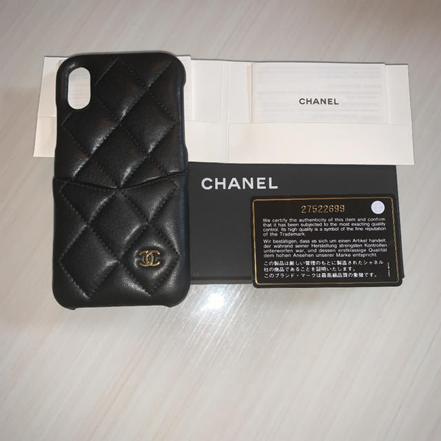 CHANEL(シャネル)のCHANEL アイホンX/XS スマホ/家電/カメラのスマホアクセサリー(iPhoneケース)の商品写真