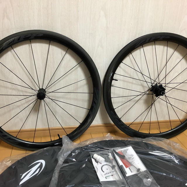 シマノ重量zipp 303NSW CarbonClincher Tubeless