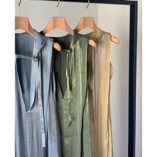 イセタン(伊勢丹)の”little $uzie"Crepe Satin Hoodie Dress(ロングワンピース/マキシワンピース)