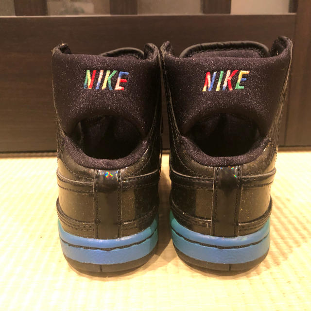 NIKE(ナイキ)のNIKE ハイカットスニーカー  キッズ/ベビー/マタニティのキッズ靴/シューズ(15cm~)(スニーカー)の商品写真