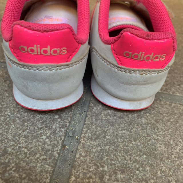 adidas(アディダス)のadidas 専用 キッズ/ベビー/マタニティのベビー靴/シューズ(~14cm)(スニーカー)の商品写真