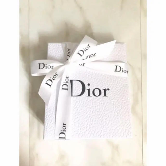 Dior(ディオール)の【限定色】ディオール ヴェルニ コスメ/美容のネイル(ネイル用品)の商品写真