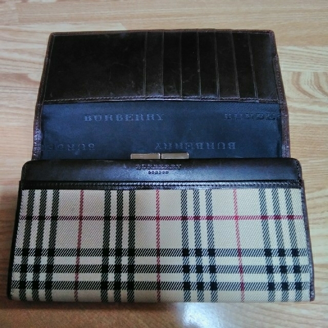 BURBERRY(バーバリー)のバーバリー　レディース長財布 レディースのファッション小物(財布)の商品写真