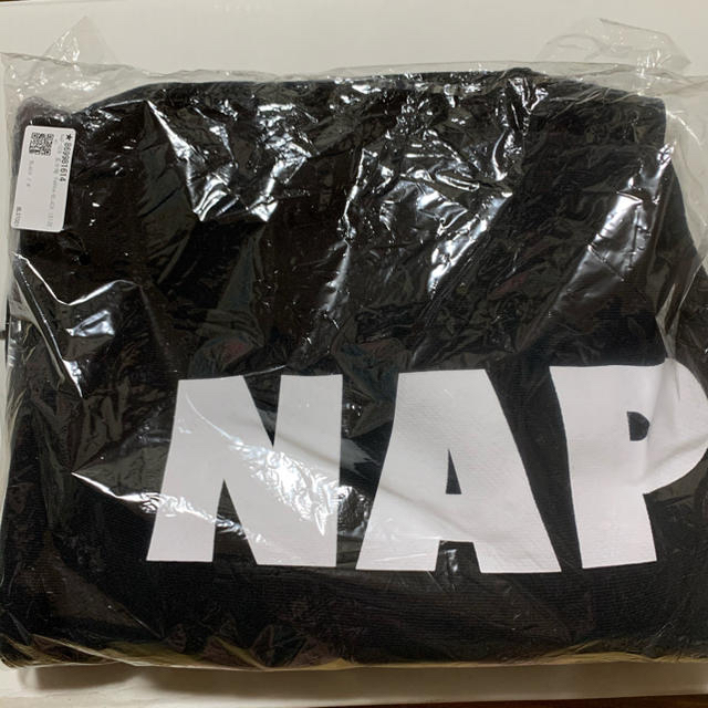 Nissy Naptime 5分袖パーカー　ブラック　M エンタメ/ホビーのタレントグッズ(ミュージシャン)の商品写真